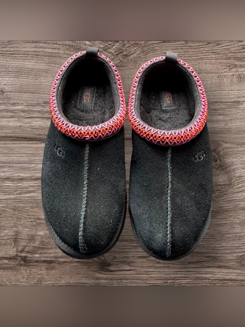 Girls Black and Pink Ugg Slide Ons Size 4